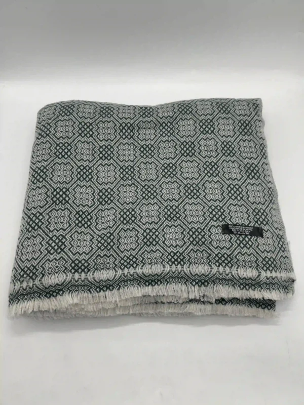 Cozy Handmade Pashmina Blanket